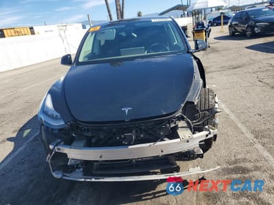 Piąte zdjęcie samochodu w środku: 2021 TESLA MODEL Y VIN:5YJYGDEE4MF282628 - miniatura