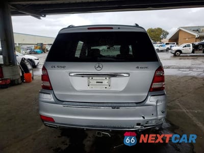 Zdjęcie 6 z 11 samochodu: 2010 MERCEDES-BENZ GL 550 4MATIC VIN:4JGBF8GE5AA580408 - miniatura