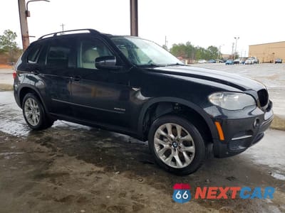 Czwarte zdjęcie samochodu z boku: 2012 BMW X5 XDRIVE35I VIN:5UXZV4C5XCL757495 - miniatura