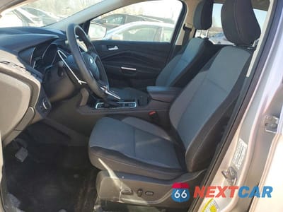 Zdjęcie 7 z 13 samochodu: 2019 FORD ESCAPE SE VIN:1FMCU9GD3KUA59789 - miniatura