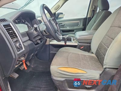 Zdjęcie 7 z 13 samochodu: 2015 RAM 1500 SLT VIN:1C6RR6LT5FS692301 - miniatura
