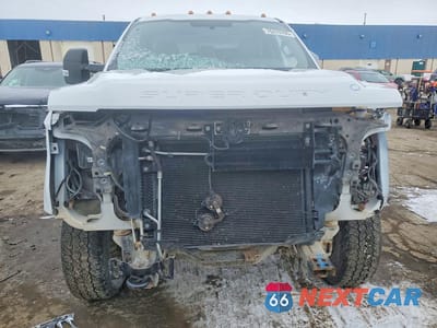 Piąte zdjęcie samochodu w środku: 2017 FORD F250 SUPER DUTY VIN:1FTBF2B63HEE89884 - miniatura
