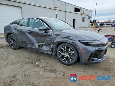 Czwarte zdjęcie samochodu z boku: 2024 TOYOTA CROWN LIMITED VIN:JTDAAAAF2R3030039 - miniatura