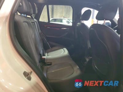 Zdjęcie 11 z 14 samochodu: 2018 BMW X1 XDRIVE28I VIN:WBXHT3C35J3H32504 - miniatura