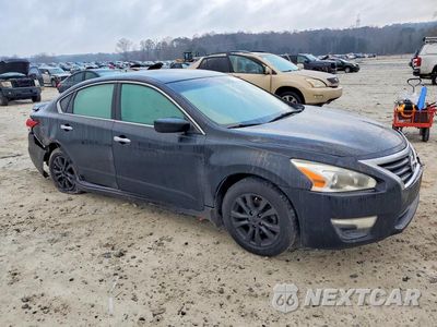 Czwarte zdjęcie samochodu z boku: 2015 NISSAN ALTIMA 2.5 S VIN:1N4AL3AP9FC487785 - miniatura