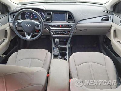 Zdjęcie 8 z 12 samochodu: 2018 HYUNDAI SONATA SE VIN:5NPE24AFXJH665406 - miniatura