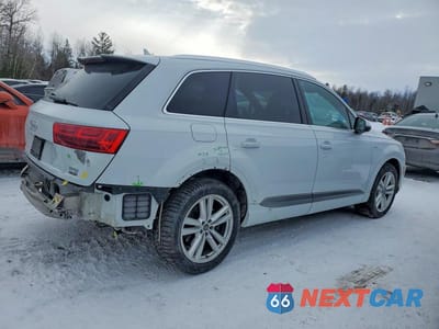 Trzecie zdjęcie samochodu z tyłu: 2017 AUDI Q7 TECHNIK S-LINE VIN:WA1WAAF79HD000613 - miniatura