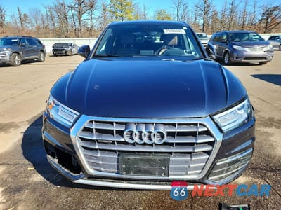 Piąte zdjęcie samochodu w środku: 2020 AUDI Q5 PREMIUM VIN:WA1ANAFY0L2006022 - miniatura