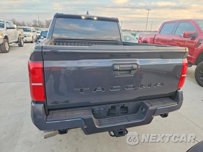 Zdjęcie 6 z 11 samochodu: 2025 TOYOTA TACOMA DOUBLE CAB VIN:3TMLB5JN9SM157640 - miniatura