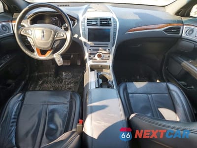 Zdjęcie 8 z 12 samochodu: 2020 LINCOLN MKZ RESERVE VIN:3LN6L5LU2LR611578 - miniatura