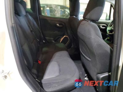 Zdjęcie 11 z 13 samochodu: 2017 JEEP RENEGADE LATITUDE VIN:ZACCJABBXHPF17827 - miniatura