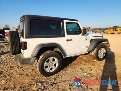 Trzecie zdjęcie samochodu z tyłu: 2020 JEEP WRANGLER SPORT VIN:1C4GJXAG6LW276314 - miniatura