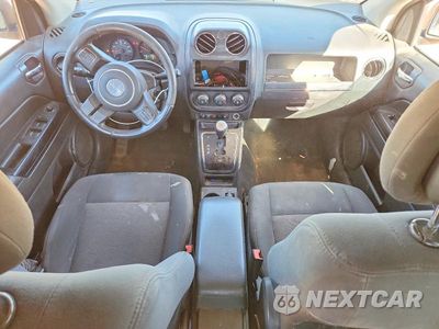 Zdjęcie 8 z 12 samochodu: 2012 JEEP COMPASS LATITUDE VIN:1C4NJCEA9CD622664 - miniatura
