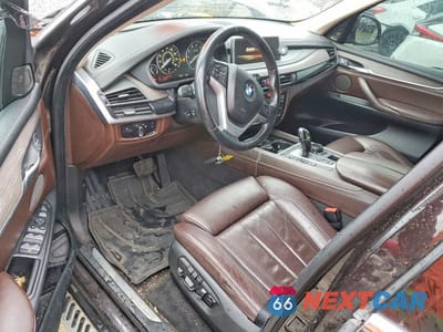 Zdjęcie 8 z 12 samochodu: 2014 BMW X5 XDRIVE50I VIN:5UXKR6C54E0C03992 - miniatura