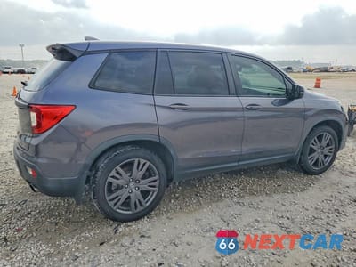 Trzecie zdjęcie samochodu z tyłu: 2020 HONDA PASSPORT EXL VIN:5FNYF7H52LB005894 - miniatura