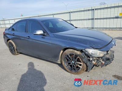 Czwarte zdjęcie samochodu z boku: 2016 BMW 320 XI VIN:WBA8E5G5XGNT41662 - miniatura