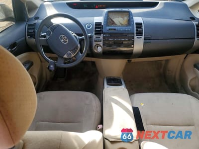 Zdjęcie 8 z 12 samochodu: 2005 TOYOTA PRIUS VIN:JTDKB20U753067539 - miniatura