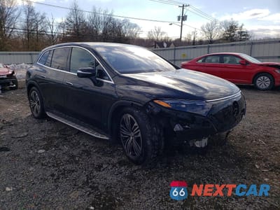 Czwarte zdjęcie samochodu z boku: 2025 MERCEDES-BENZ EQS SUV 450 4MATIC VIN:4JGDM2EB8SA039245 - miniatura