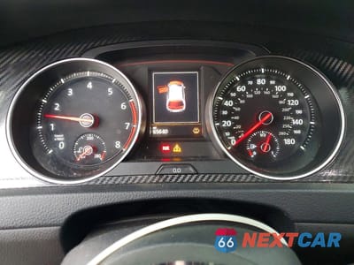 Zdjęcie 9 z 15 samochodu: 2016 VOLKSWAGEN GTI S VIN:3VWYT7AU8GM040870 - miniatura