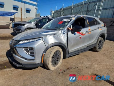 2024 MITSUBISHI ECLIPSE CROSS JA4ATVAA0RZ000440 - główne zdjęcie licytacji z USA - miniatura