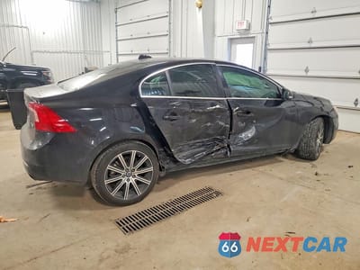 Trzecie zdjęcie samochodu z tyłu: 2016 VOLVO S60 PREMIER VIN:LYV402FK0GB102126 - miniatura