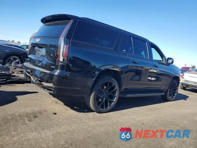 Trzecie zdjęcie samochodu z tyłu: 2021 CADILLAC ESCALADE ESV SPORT VIN:1GYS4PKL4MR366424 - miniatura