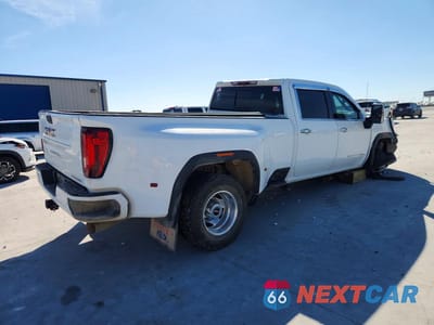 Trzecie zdjęcie samochodu z tyłu: 2022 GMC SIERRA K3500 DENALI VIN:1GT49WEY9NF246087 - miniatura