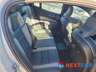 Zdjęcie 10 z 11 samochodu: 2021 VOLVO S60 T8 RECHARGE R-DESIGN VIN:7JRBR0FM7MG081585 - miniatura
