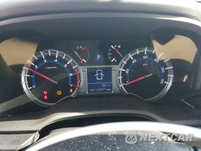 Zdjęcie 9 z 12 samochodu: 2014 TOYOTA 4RUNNER SR5 VIN:JTEBU5JRXE5166247 - miniatura