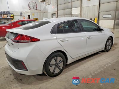 Trzecie zdjęcie samochodu z tyłu: 2021 HYUNDAI IONIQ BLUE VIN:KMHC65LC1MU261694 - miniatura