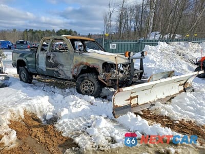 Czwarte zdjęcie samochodu z boku: 2003 GMC SIERRA K2500 HEAVY DUTY VIN:1GTHK29G33E336371 - miniatura