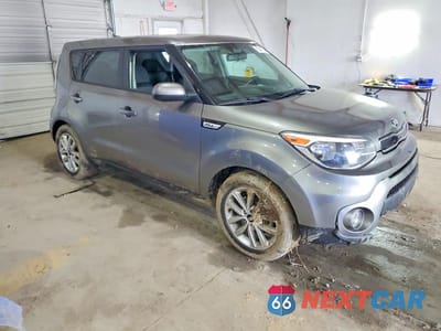 Czwarte zdjęcie samochodu z boku: 2019 KIA SOUL + VIN:KNDJP3A54K7696805 - miniatura