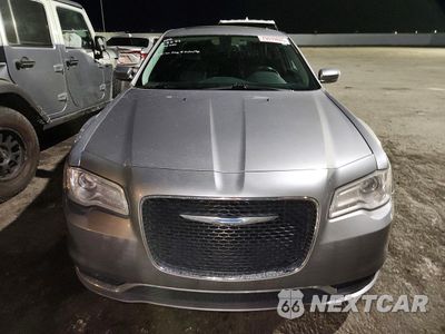 Piąte zdjęcie samochodu w środku: 2015 CHRYSLER 300 LIMITED VIN:2C3CCAAG2FH859265 - miniatura
