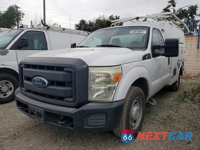 2013 FORD F350 SUPER DUTY UTILITY / SERVICE TRUCK 1FDRF3A61DEB92575 - główne zdjęcie licytacji z USA - miniatura
