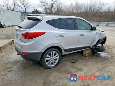 Trzecie zdjęcie samochodu z tyłu: 2011 HYUNDAI TUCSON LIMITED VIN:KM8JU3AC6BU282090 - miniatura