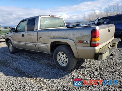 Drugie zdjęcie samochodu z przodu: 2002 CHEVROLET SILVERADO K1500 VIN:2GCEK19T221376290 - miniatura