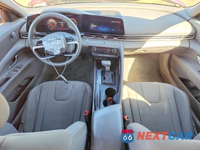 Zdjęcie 8 z 13 samochodu: 2024 HYUNDAI ELANTRA SEL VIN:KMHLM4DG3RU693051 - miniatura