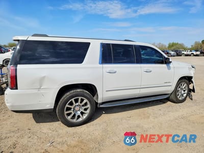Trzecie zdjęcie samochodu z tyłu: 2019 GMC YUKON XL DENALI VIN:1GKS1HKJ8KR200783 - miniatura
