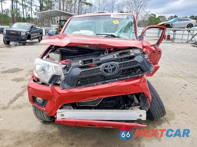 Piąte zdjęcie samochodu w środku: 2014 TOYOTA TACOMA PRERUNNER VIN:5TFTX4GN0EX036190 - miniatura
