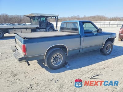 Trzecie zdjęcie samochodu z tyłu: 1991 CHEVROLET S TRUCK S10 VIN:1GCCS14Z9M8245327 - miniatura