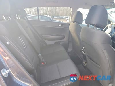 Zdjęcie 11 z 12 samochodu: 2017 KIA SPORTAGE LX VIN:KNDPMCAC0H7121577 - miniatura