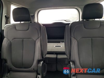Zdjęcie 10 z 13 samochodu: 2023 JEEP GRAND CHEROKEE L LAREDO VIN:1C4RJKAGXP8865842 - miniatura