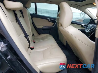 Zdjęcie 10 z 11 samochodu: 2017 VOLVO V60 T5 PREMIER VIN:YV140MEK0H1331468 - miniatura
