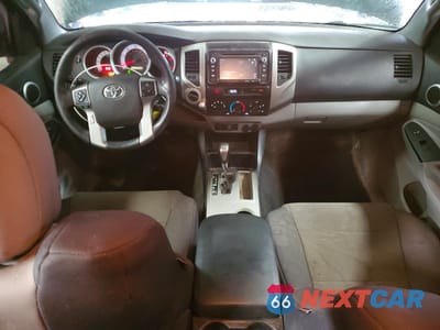 Zdjęcie 8 z 13 samochodu: 2014 TOYOTA TACOMA DOUBLE CAB VIN:3TMLU4EN5EM161297 - miniatura