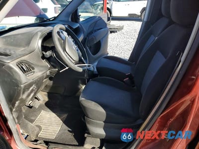 Zdjęcie 7 z 14 samochodu: 2018 RAM PROMASTER CITY VIN:ZFBERFAB8J6K09471 - miniatura
