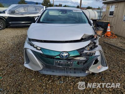 Piąte zdjęcie samochodu w środku: 2018 TOYOTA PRIUS PRIME PLUS VIN:JTDKARFP8J3074118 - miniatura
