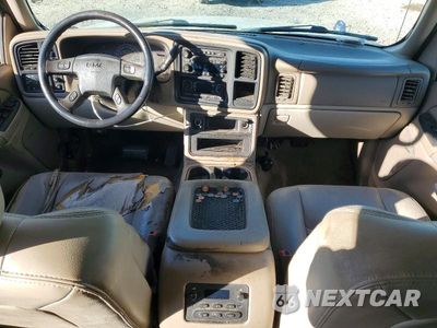 Zdjęcie 8 z 13 samochodu: 2005 GMC YUKON VIN:1GKEK13T75J116622 - miniatura