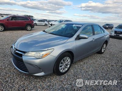 2015 TOYOTA CAMRY LE 4T1BF1FK8FU076553 - główne zdjęcie licytacji z USA - miniatura