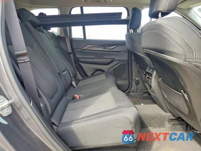 Zdjęcie 11 z 13 samochodu: 2023 JEEP GRAND CHEROKEE LAREDO VIN:1C4RJHAG7P8910674 - miniatura