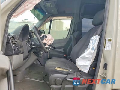 Zdjęcie 7 z 13 samochodu: 2017 MERCEDES-BENZ SPRINTER 2500 VIN:WD3PE8CD2HP525054 - miniatura